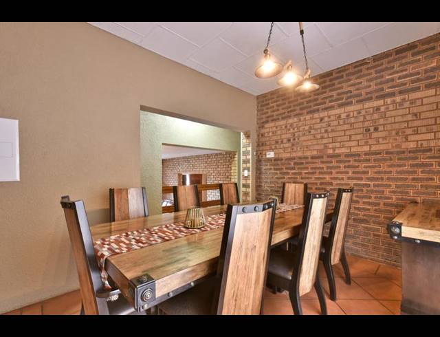 4 BEDROOM HOUSE FOR SALE IN GLENVISTA